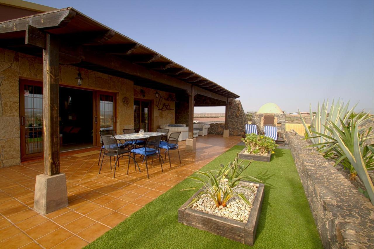 Villa Los Volcanes El Charco  外观 照片