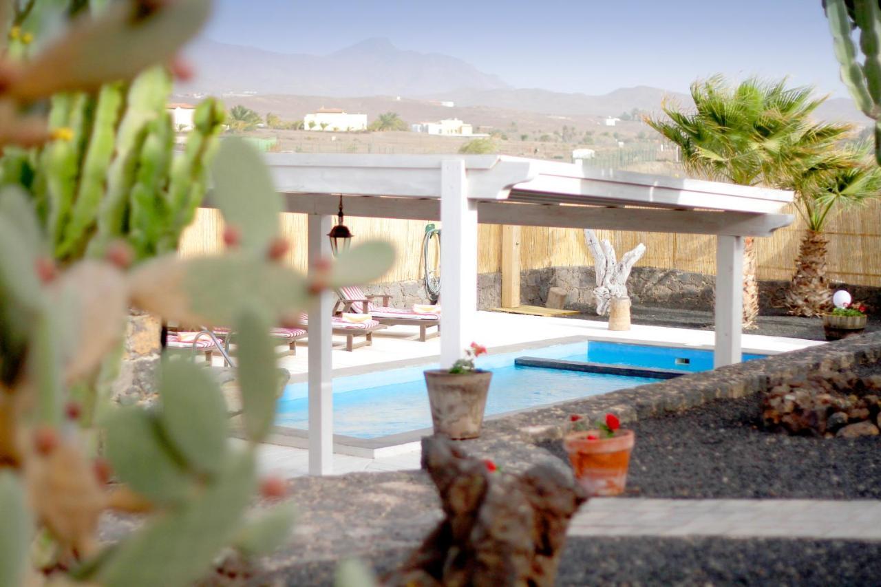 Villa Los Volcanes El Charco  外观 照片