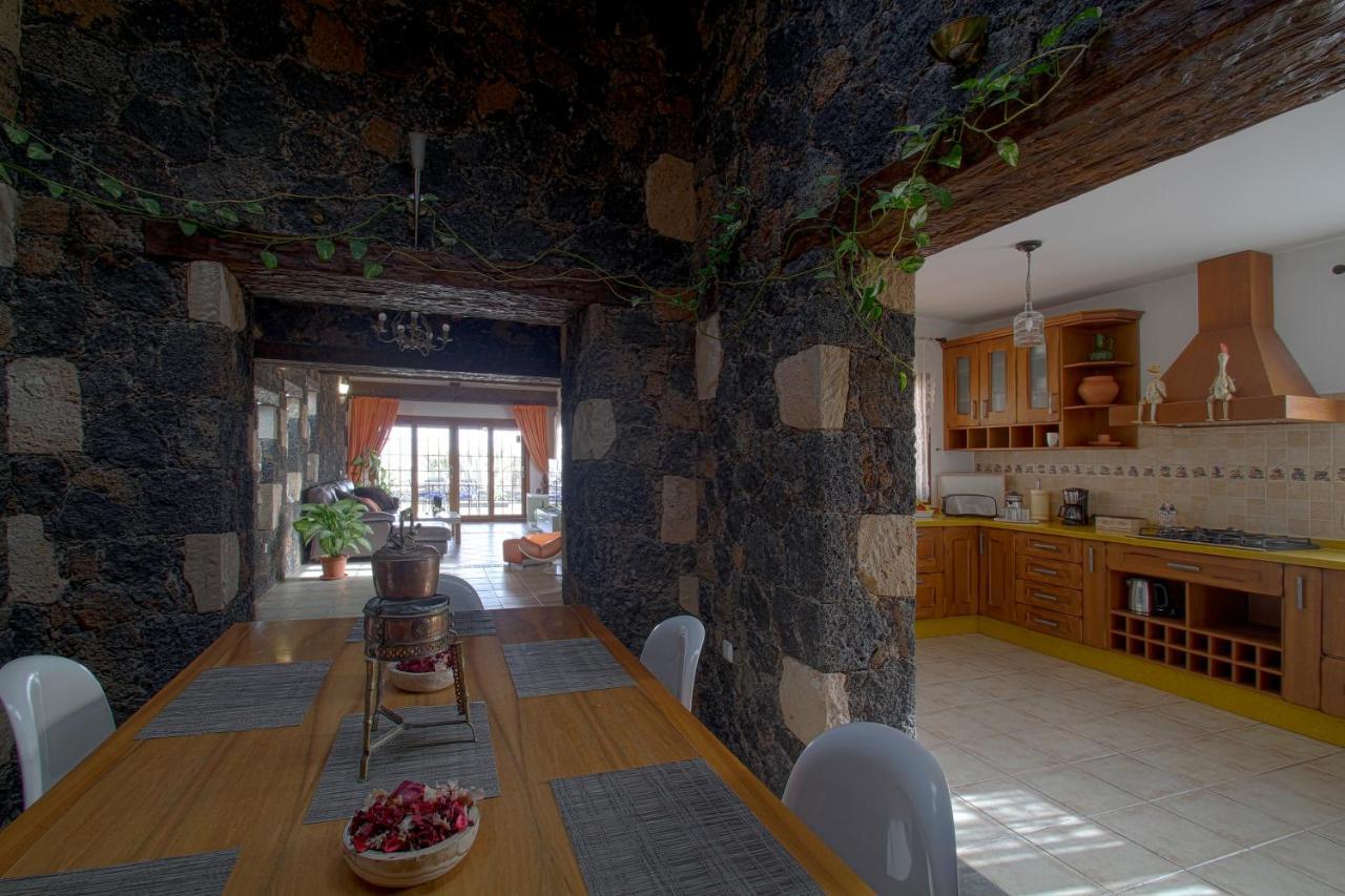 Villa Los Volcanes El Charco  外观 照片