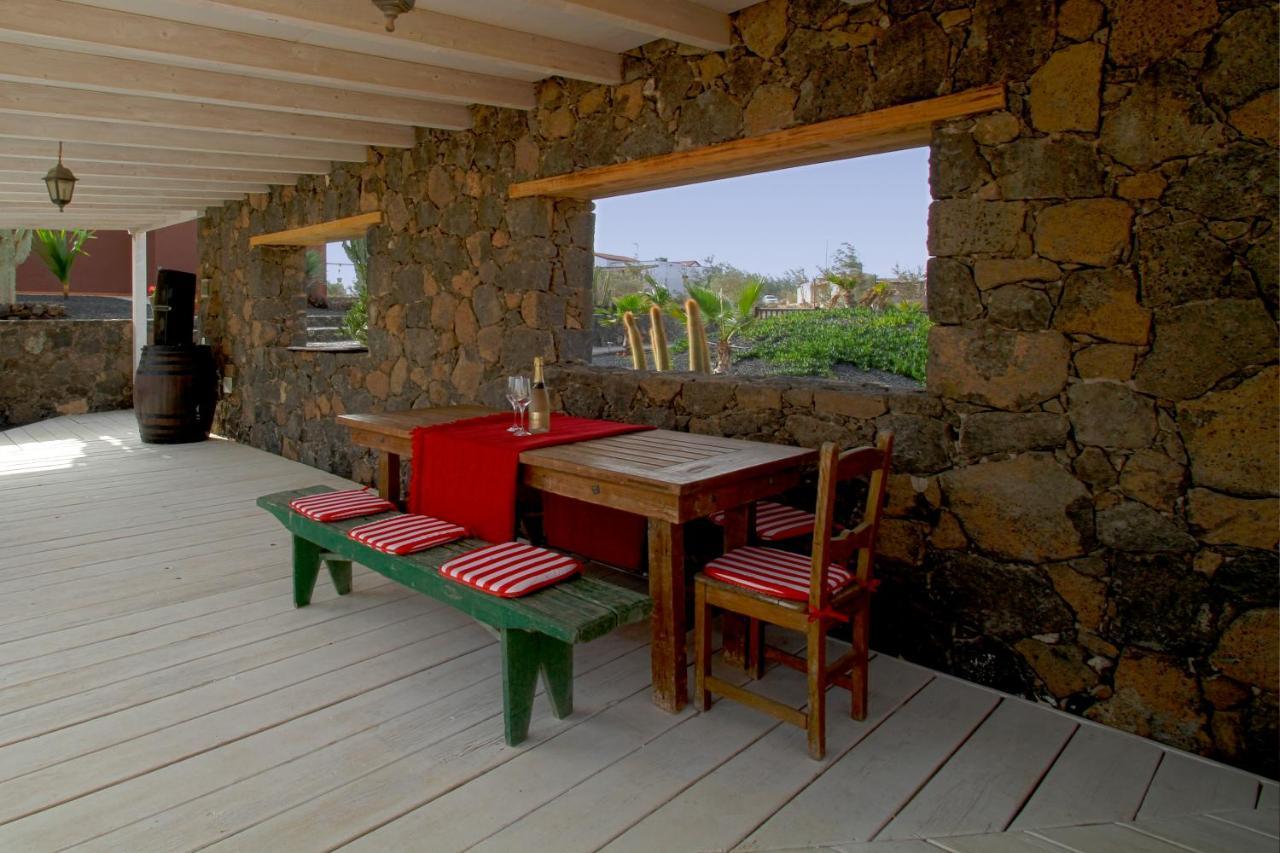 Villa Los Volcanes El Charco  外观 照片