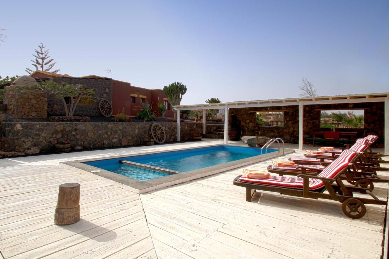 Villa Los Volcanes El Charco  外观 照片