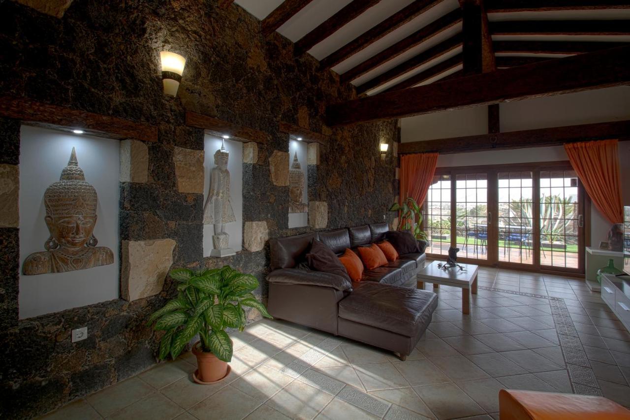 Villa Los Volcanes El Charco  外观 照片