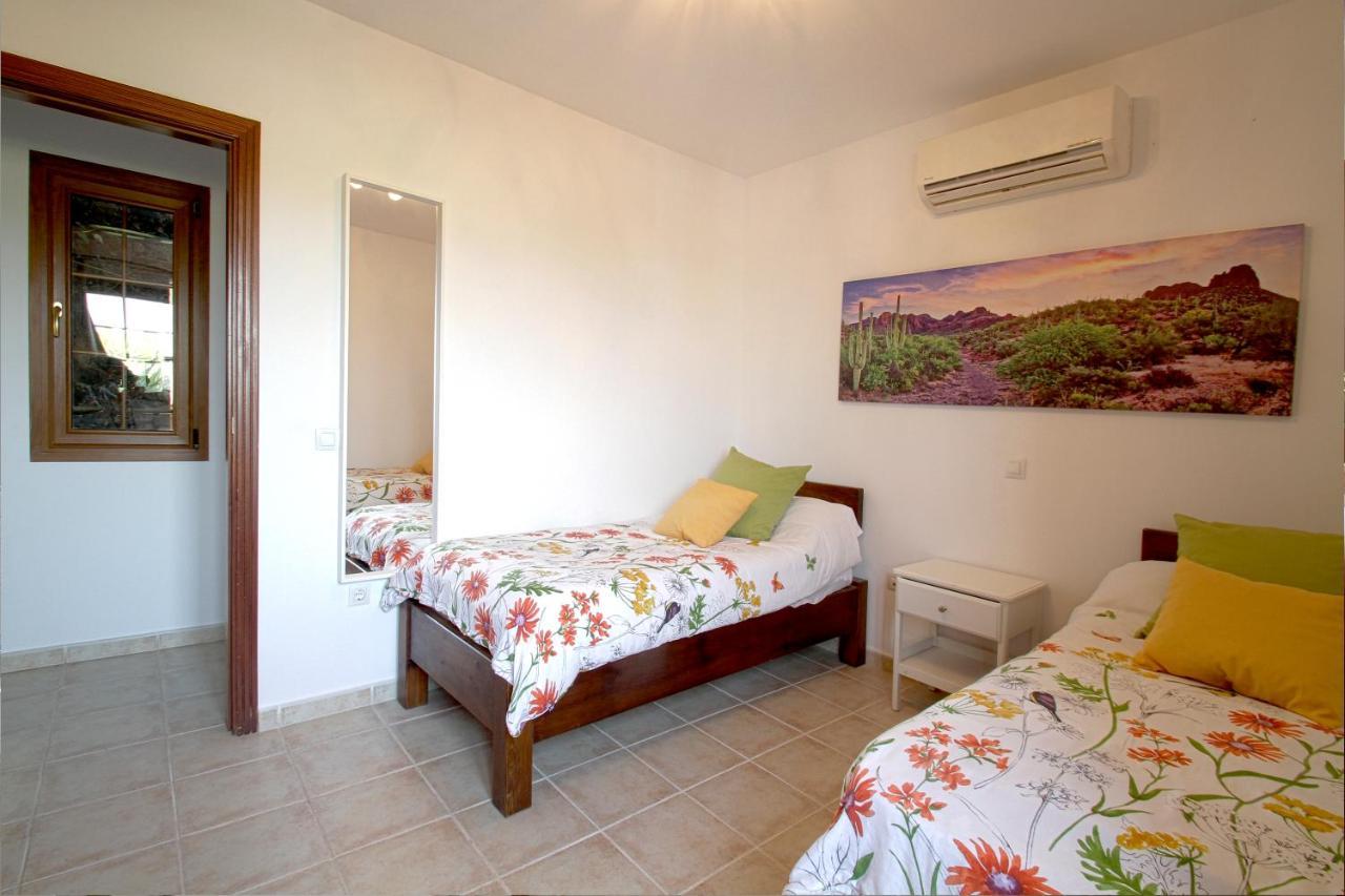 Villa Los Volcanes El Charco  外观 照片